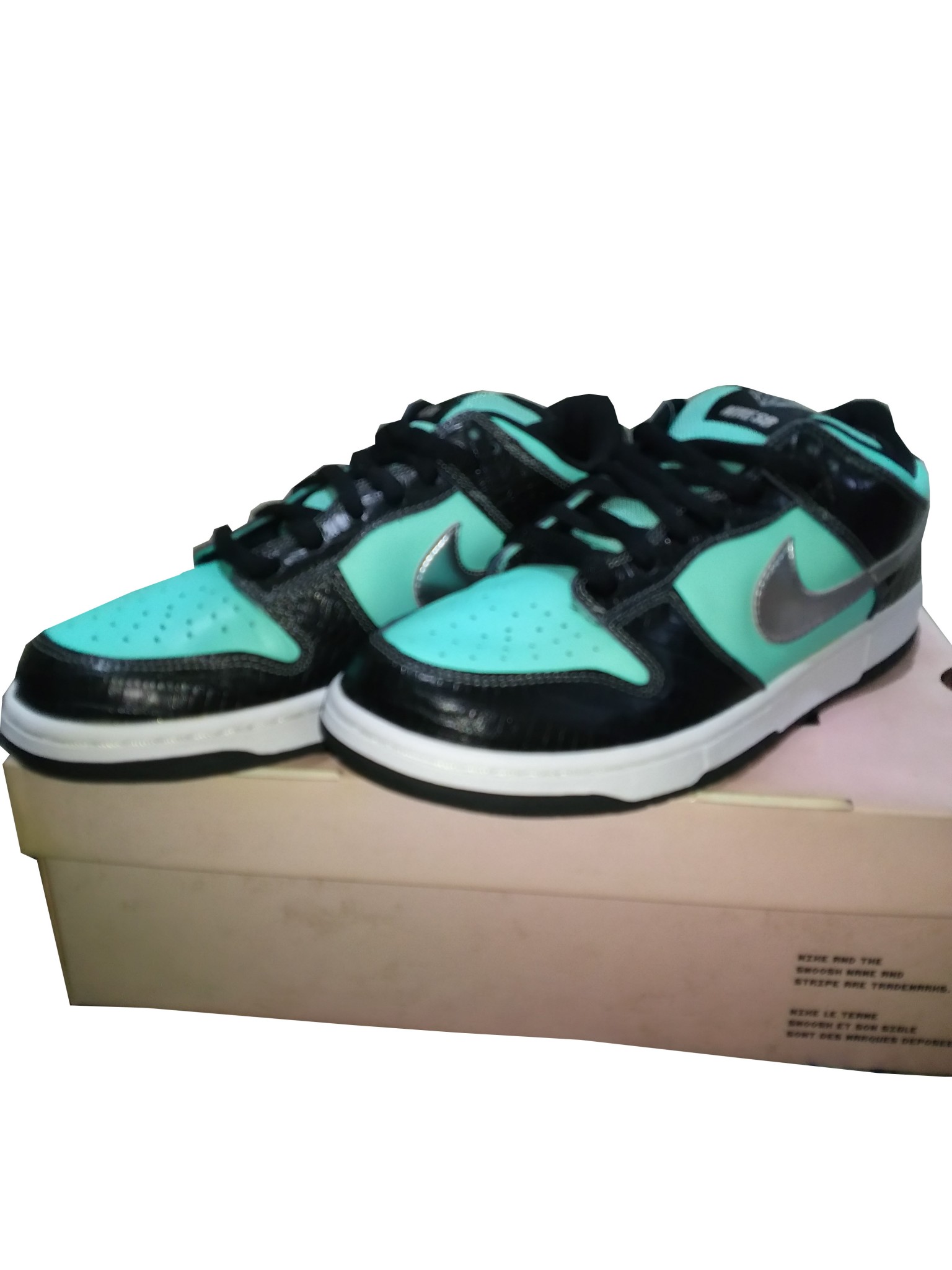 NIKEナイキ DUNKダンク LOW PRO SB TIFFANY DIAMOND スニーカー お買取致しました | アルファストリート