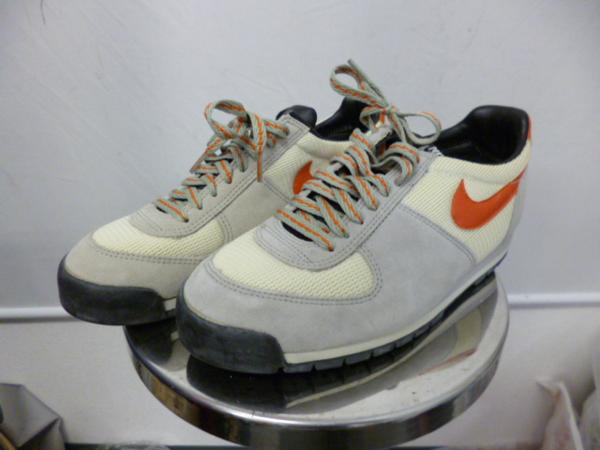 ナイキ NIKE AIR LAVA DOME ラバドーム スニーカー　175106-081