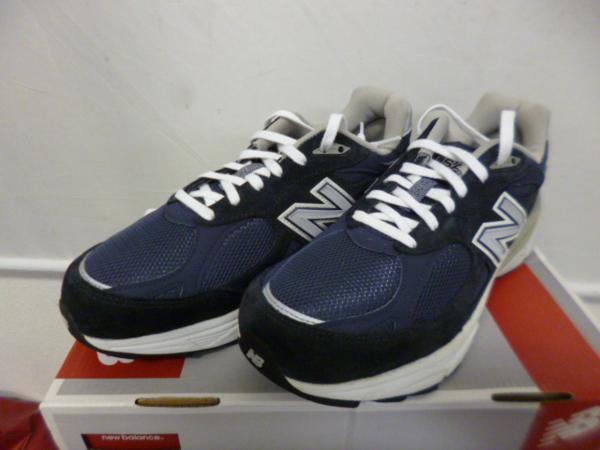 ニューバランス NEW BALANCE