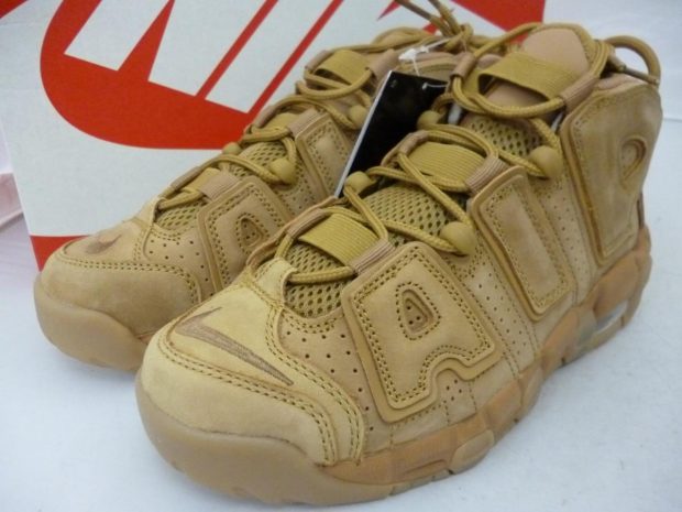 ナイキ NIKE AIR MORE UPTEMPO SE(GS) 922845 200 