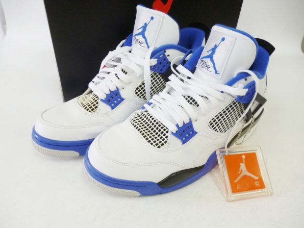 ナイキ　NIKE AIR JORDAN 4 RETRO MOTORSPORTS エアジョーダン 308497-117