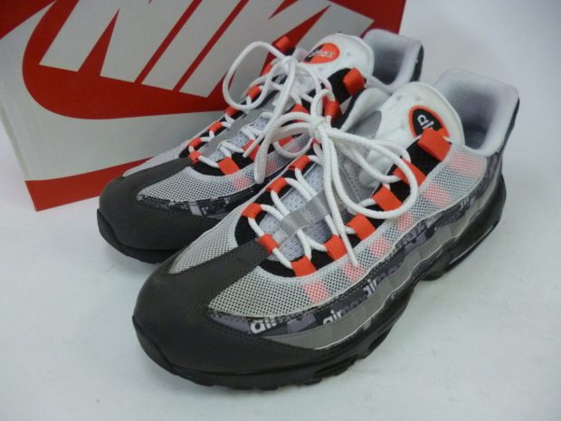 ATMOS × ナイキ　NIKE AIR MAX 95 WE LOVE NIKE アトモス × ナイキ エア マックス AQ0925-002