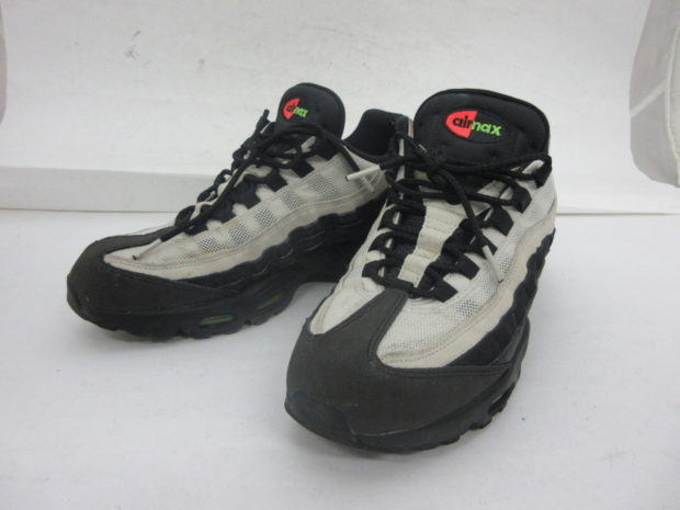 ナイキ NIKE AIR MAX 95 ESSENTIAL エアマックス AT9865-004 スニーカー