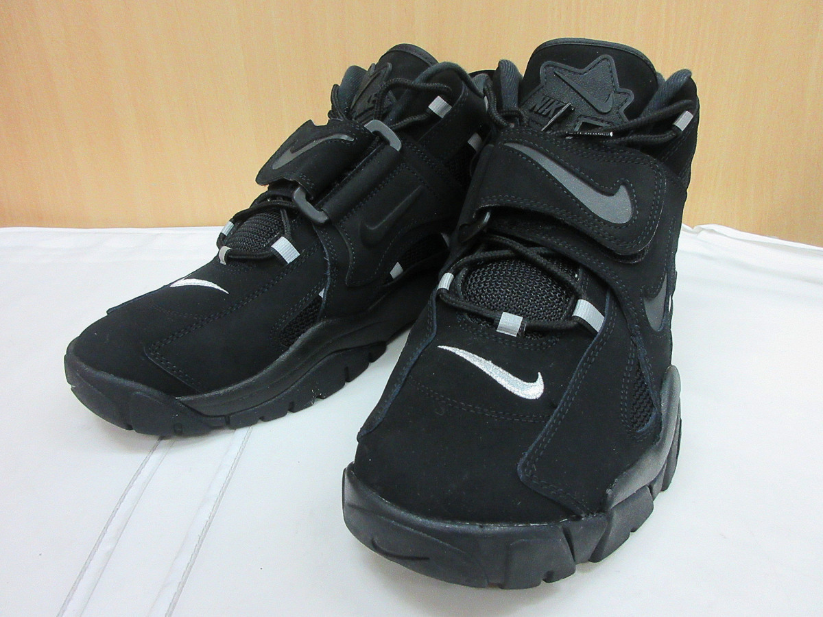 ナイキ NIKE AIR BARRAGE MID QS エア バラージ ミッド AT7847-002 