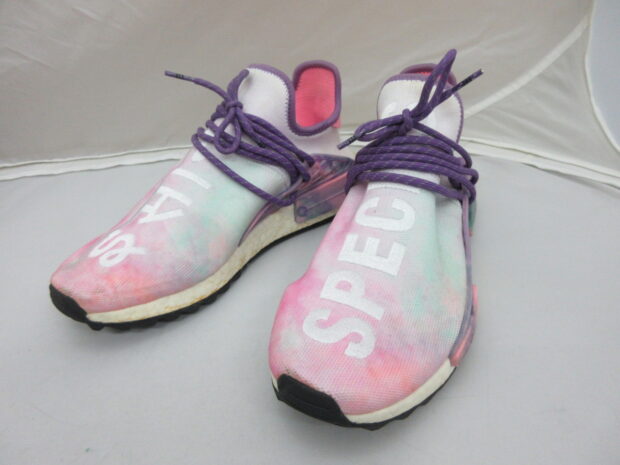 アディダス×ファレル・ウィリアムス adidas×Pharrell Williams NMD Hu Trail Holi AC7362