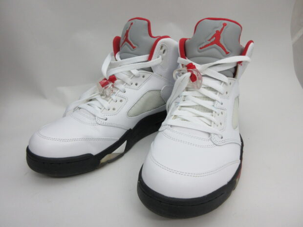 ナイキ NIKE AIR JORDAN5 RETRO エアジョーダン5 レトロ 136027-100 スニーカー