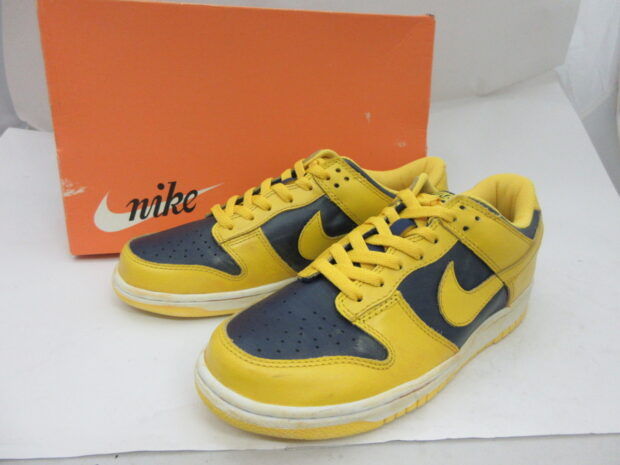 ナイキ　NIKE DUNK LOW VNTG ミシガン 裏ダンク 446242 700 スニーカー