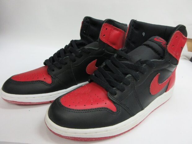 ナイキ　NIKE AIR JORDAN 1 BRED 94年復刻 130207-061 スニーカー