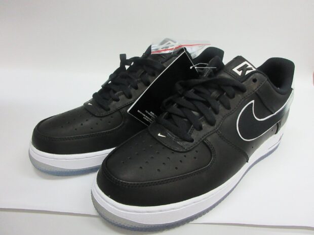 ナイキ NIKE AIR FORCE 1 LOW CQ0493-001 COLIN KAEPERNICK　スニーカー