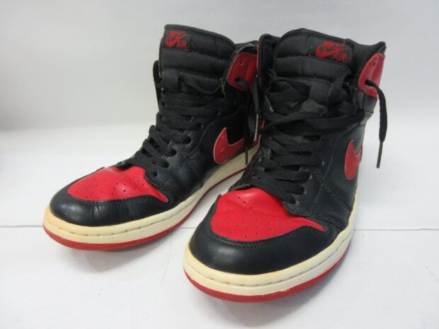 ナイキ NIKE AIR JORDAN 1 RETRO エア ジョーダン1 レトロ 2001年復刻 136066-061 スニーカー