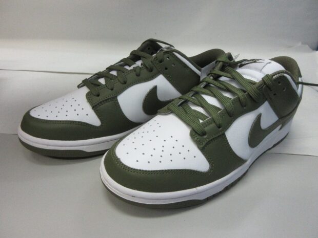 ナイキ　W NIKE DUNK LOW MEDIUM OLIEVE DD1503-120　スニーカー