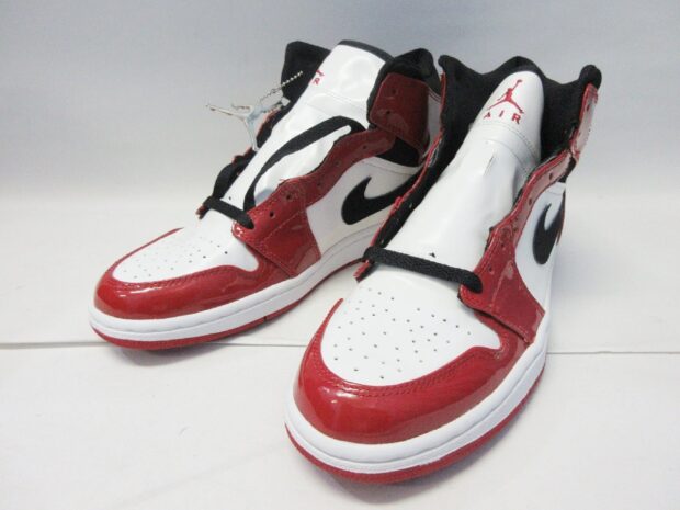 ナイキ NIKE AIR JORDAN 1 RETRO エアジョーダン 1 レトロ シカゴ パテント 136085-106 スニーカー