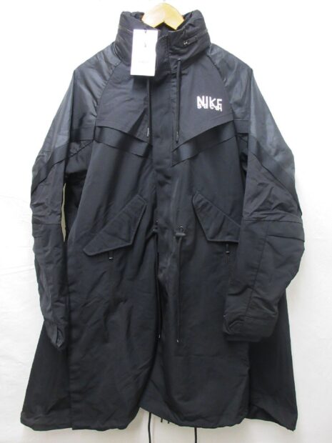 ナイキ NIKE ×sacai サカイ 22AW NRG TRENCH JACKET ロゴ プリント トレンチ ジャケット コート DQ9028-010