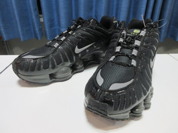 ナイキ NIKE WMNS SHOX TL ウィメンズ ショックス FV0939-001 スニーカー