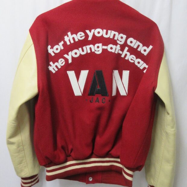 VAN JAC ヴァン JW-10502 袖革メルトンスタジャン アワードジャケット買取しましたのイメージ