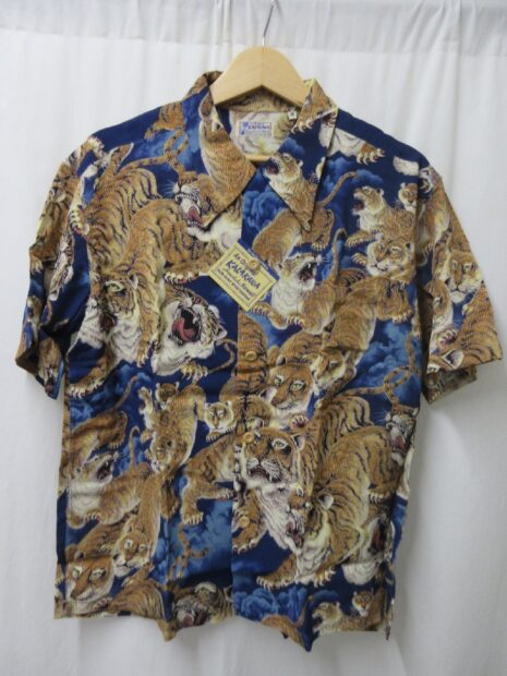 サンサーフ　SUN SURF スペシャルエディション　ONE HUNDRED TIGERS　百虎　SS38201　アロハシャツ