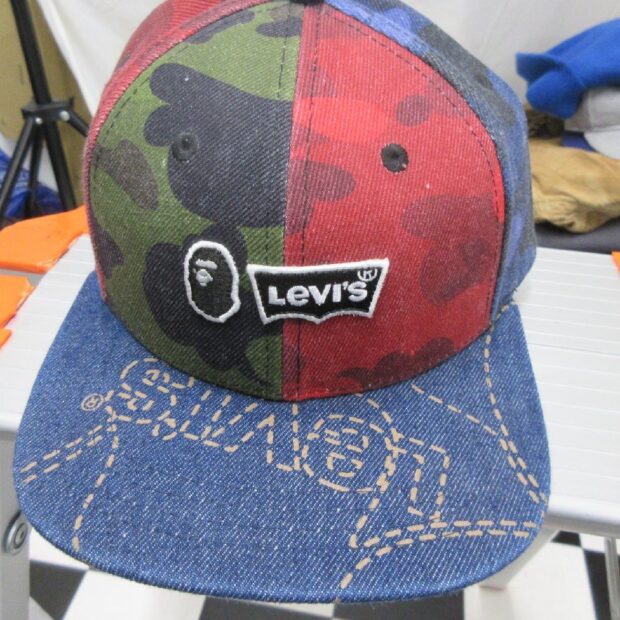 ア ベイシング エイプ　APE リーバイス　LEVIS デニムキャップ買取しましたのイメージ