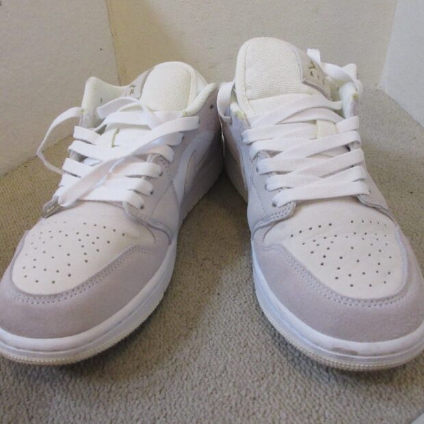 NIKE ナイキ AIR JORDAN 1 LOW エアジョーダン1 ロウ CV3043-100スニーカー買取しました。のイメージ