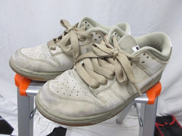 ナイキ　NIKE HJ0367-200 SB DUNK LOW PRO スニーカー