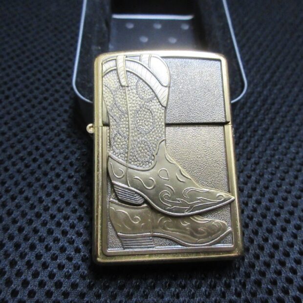 ZIPPO ジッポー TEXAS TWO STEP COWBOY メタルプレート買取しました。のイメージ
