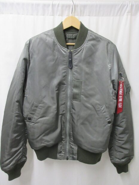 アルファインダストリーズ　ALPHA INDUSTRIES TYPE MA-1 フライトジャケット