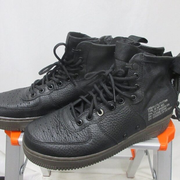 ナイキ　NIKE SF AIR FORCE 1 MID 917753-00 スニーカー買取しましたのイメージ