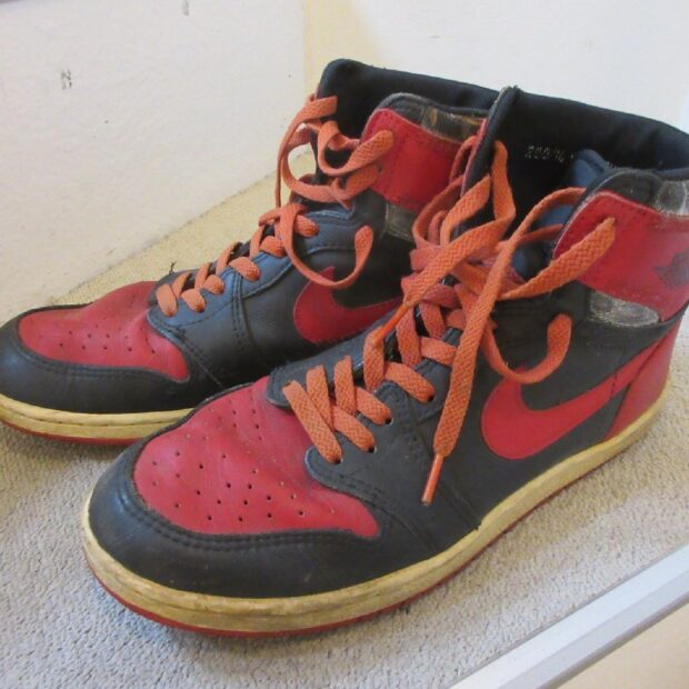 ナイキ NIKE AIR JORDAN 1 OG BRED 85年製 850810 TY1 スニーカー買取しましたのイメージ