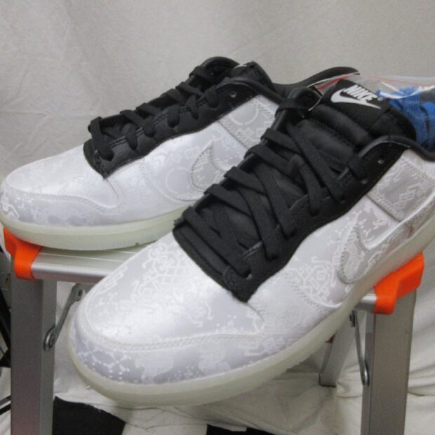 ナイキ NIKE DUNK LOW SP CLOT × fragment design FN0315-110 スニーカー買取しましたのイメージ
