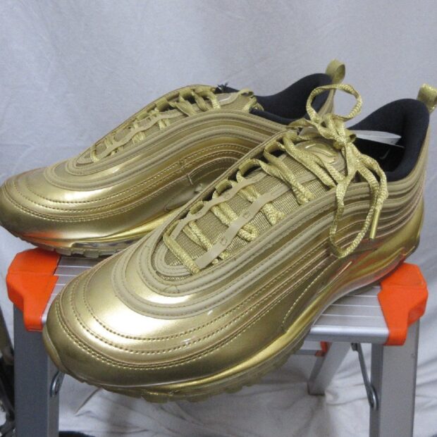 ナイキ　NIKE AIR MAX 97 QS GOLD MEDAL CT4556-700　スニーカー買取しましたのイメージ